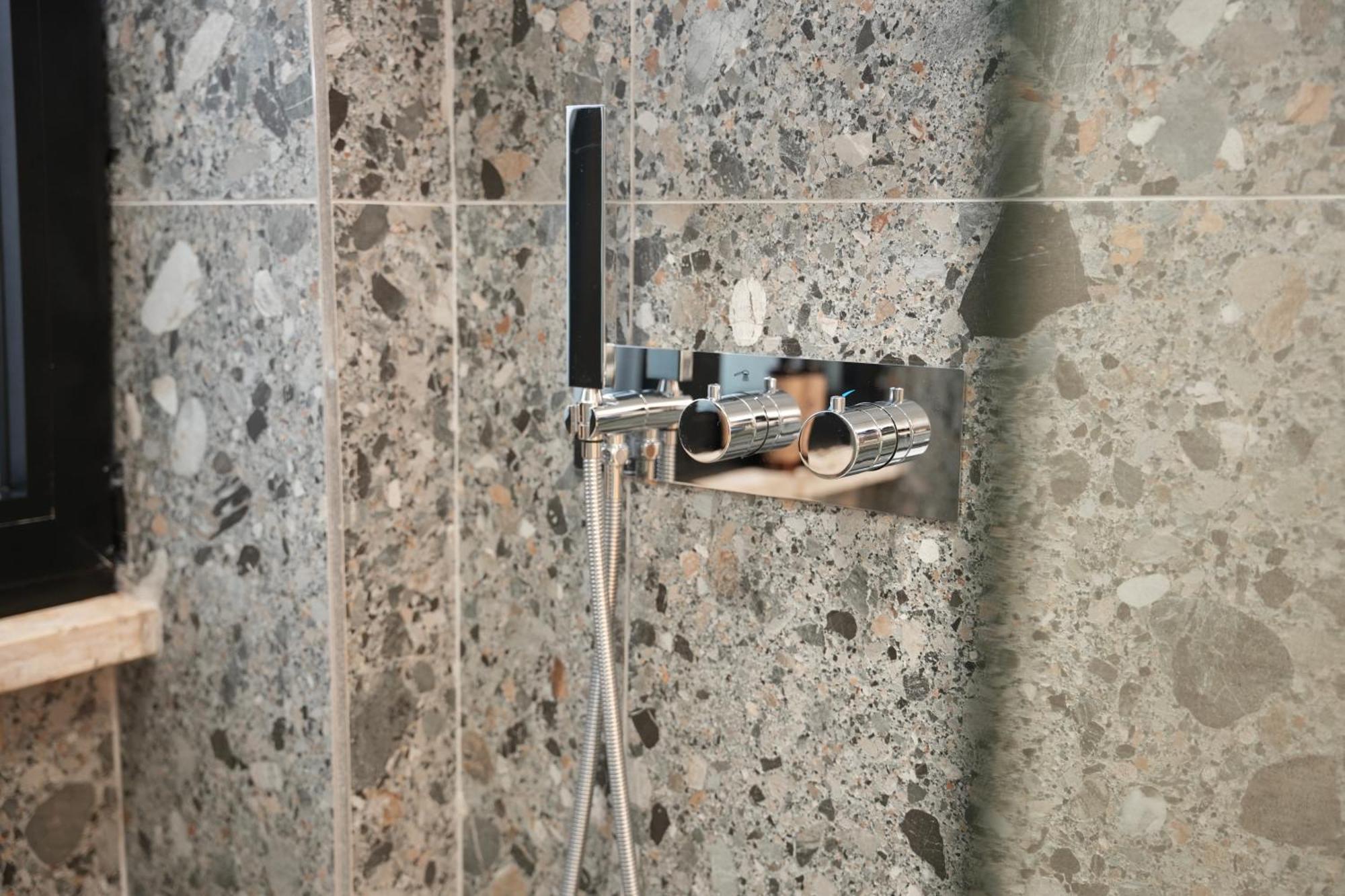 Nea Deluxe Apart-Hotel Tiranë Luaran gambar